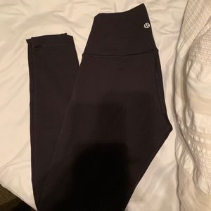 Lululemon wunder under 28” black size 4